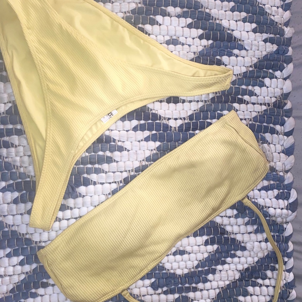 Two piece Swim wear 💛⛱